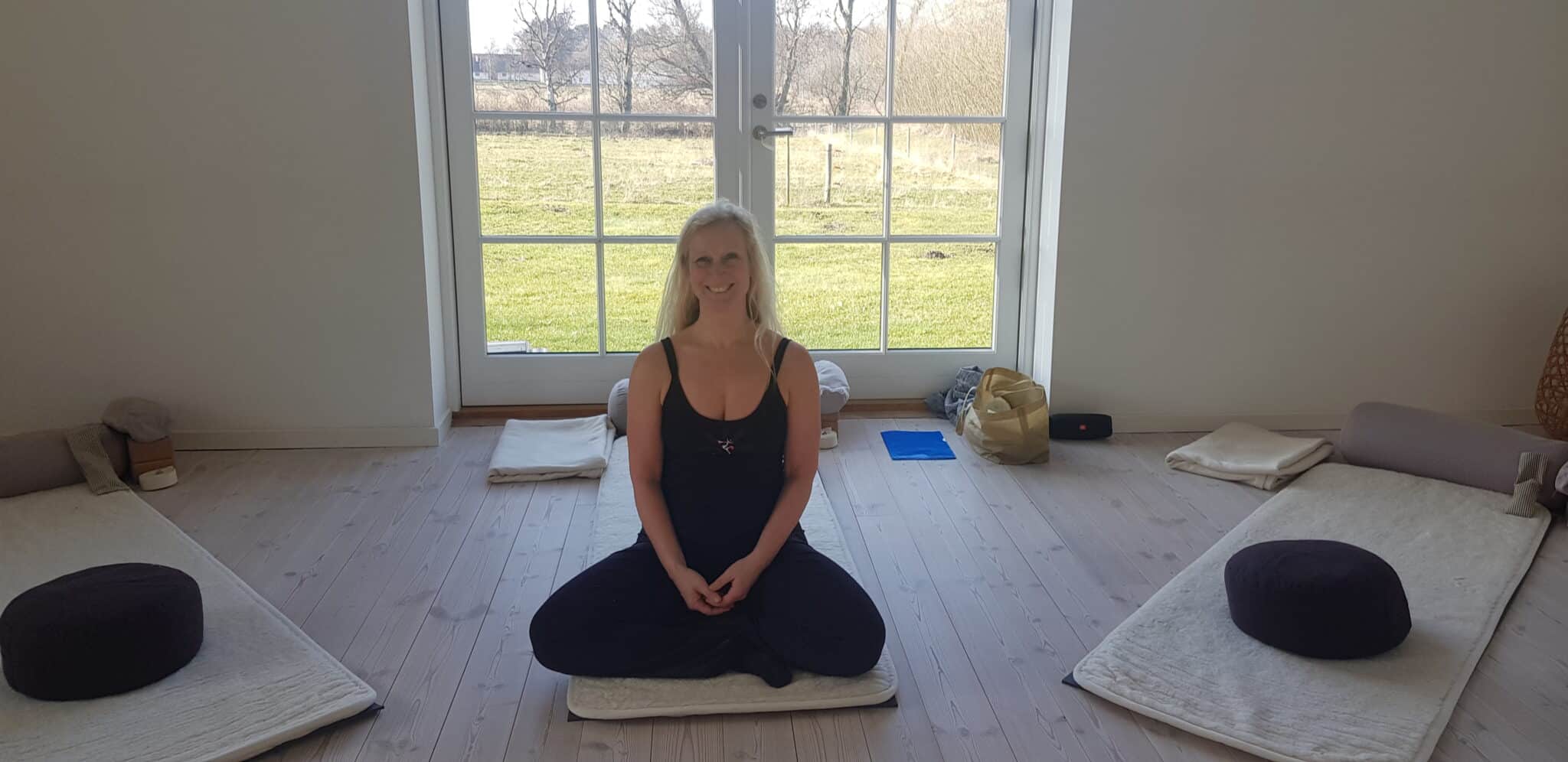 Kate er klar til yogaretreat med Inner Smile Yoga